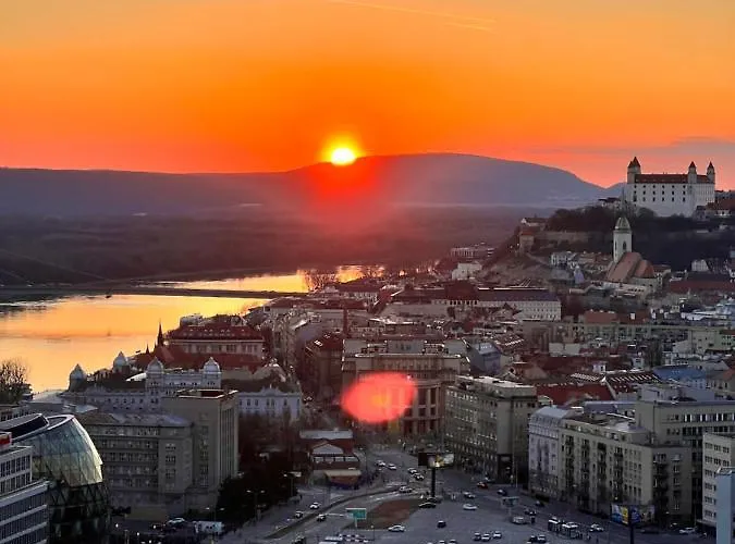 아파트 Voir Apartment *