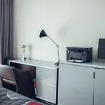 Voir Apartment *