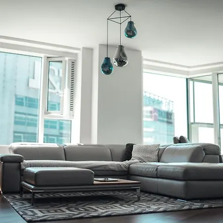 Voir Apartment *