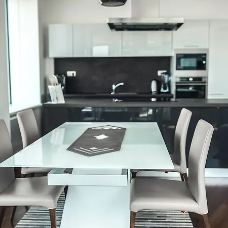 Voir Apartment Appartement *