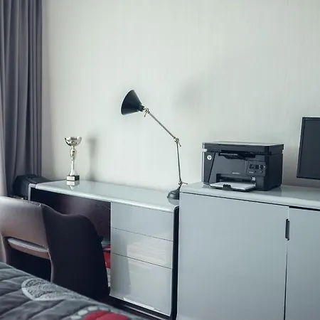 Voir Apartment *
